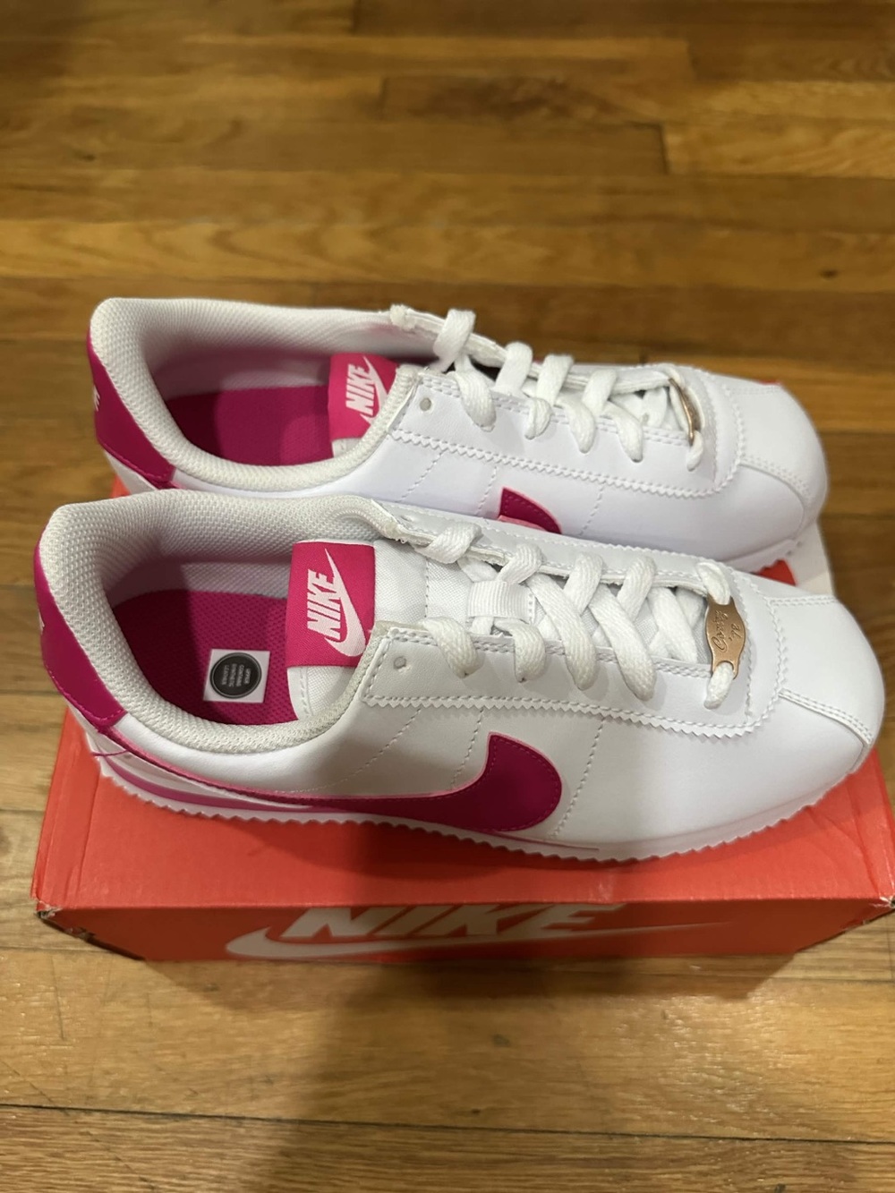 *Slightly Used* Nike Cortez Big Kid White Pink (904764-109) Size 6.5Y